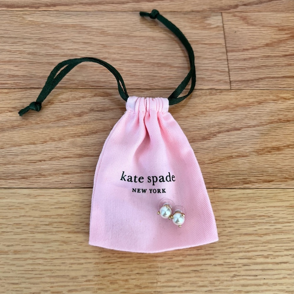 NEW! ✨ KATE SPADE Rise and Shine Stud Earrings Diamond Pearl